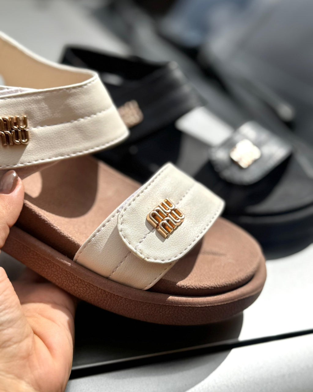Sandalia Miu Miu